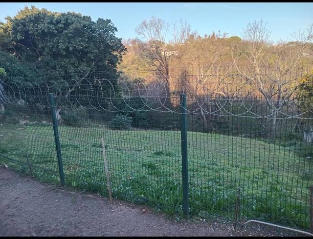 7 BEDROOM HOUSE FOR SALE IN CLARE HILLS